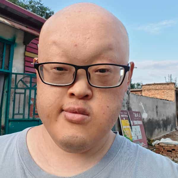 28岁岁山东单身帅哥 - 巴彦淖尔吉缘网