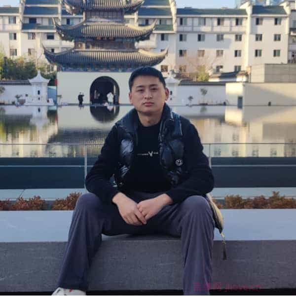 31岁岁湖北单身帅哥 - 巴彦淖尔吉缘网